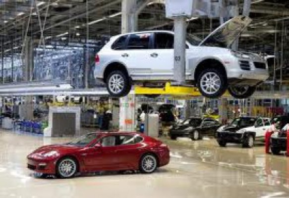 Vânzările Porsche vor depăşi pentru prima dată 200.000 de unităţi în 2015